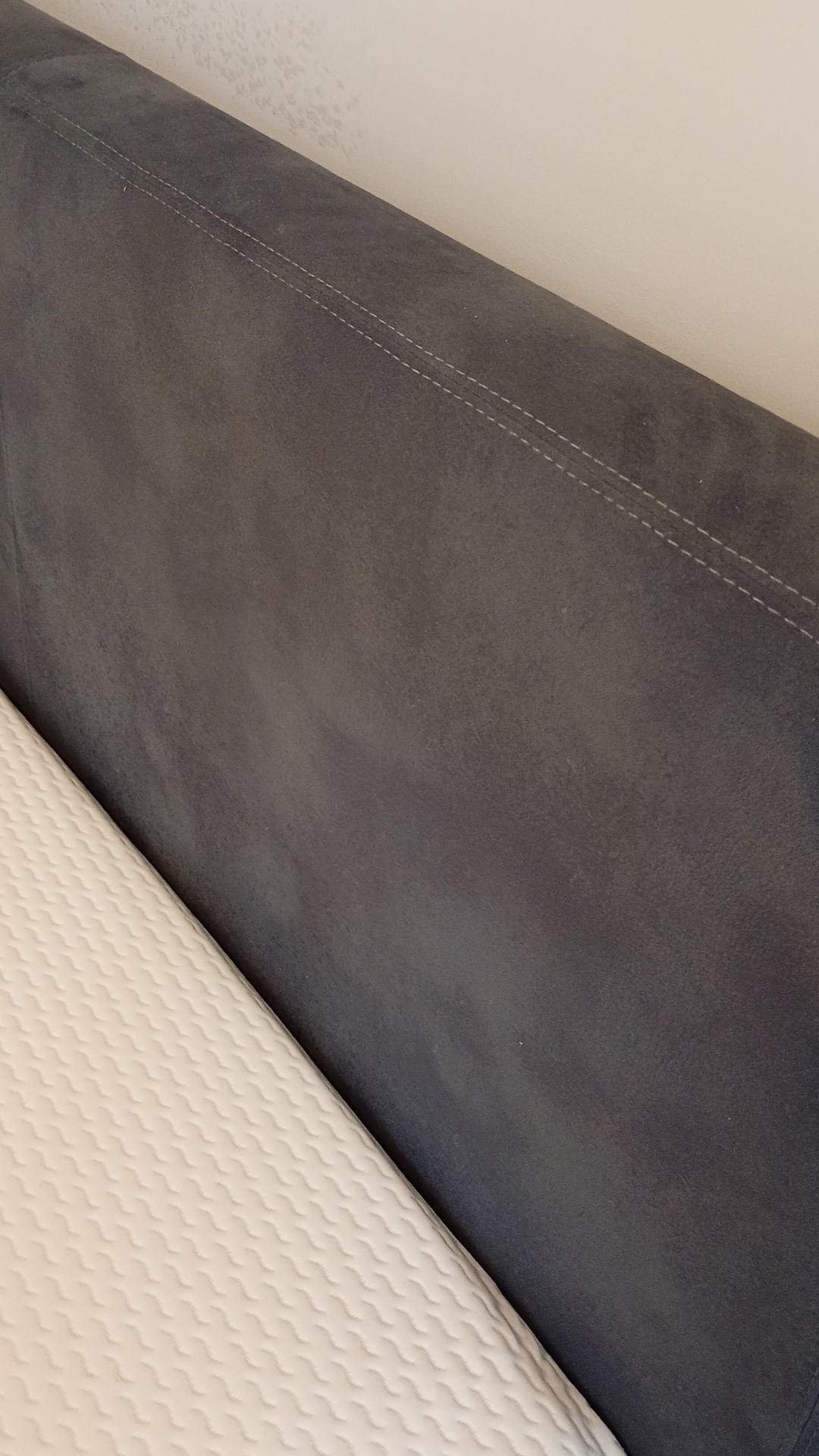 Before photo for Пране на мека мебел